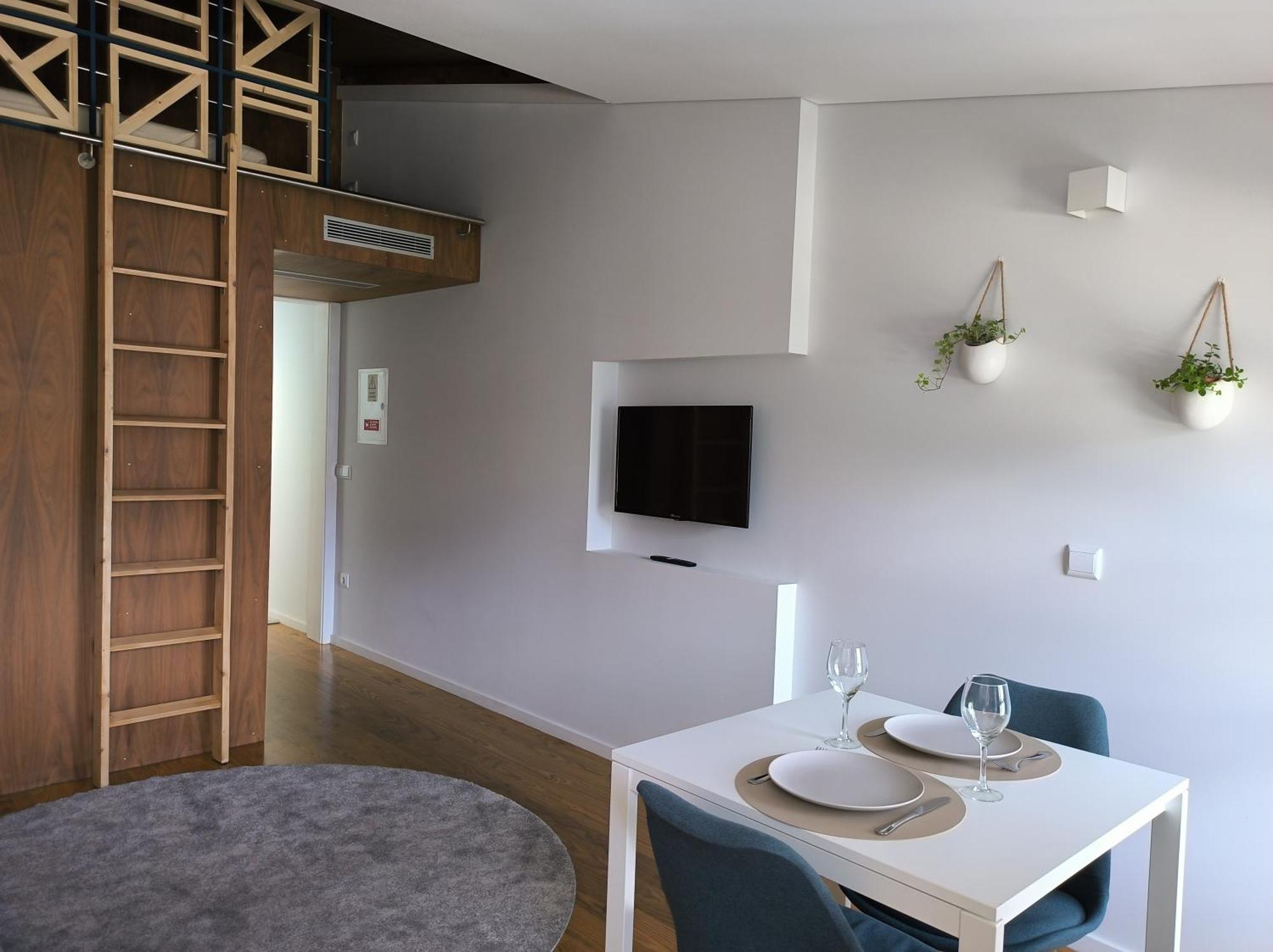 Domi Suites & Studios Гимарайнш Экстерьер фото